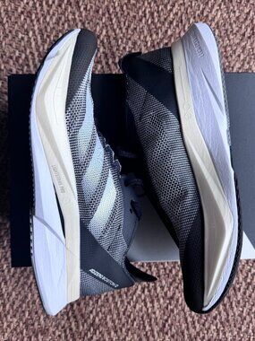 NWT ADIDAS Adizero Boston 12 in Women's Size 7.5